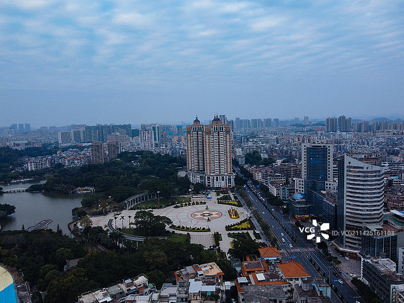 江门 江门体育场 东湖广场 东湖公园 江门体育馆 中远大厦图片素材