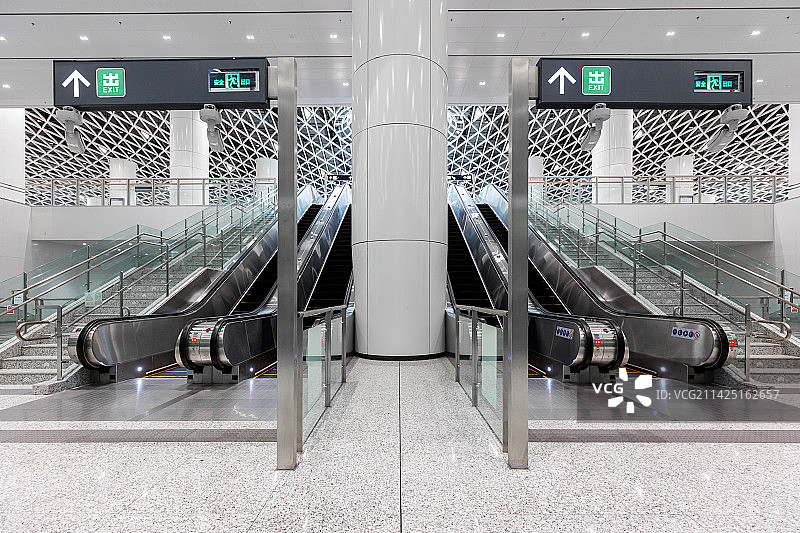 深圳岗厦北地铁站—深圳之眼图片素材