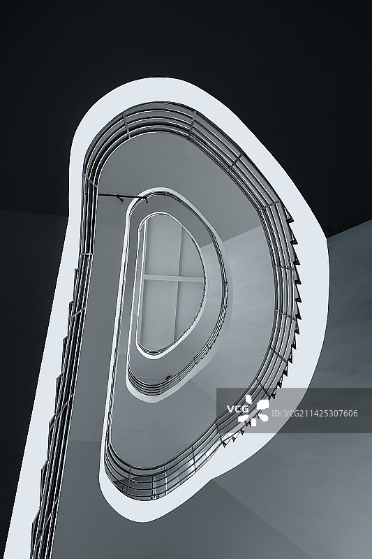 像耳朵一样的旋梯图片素材