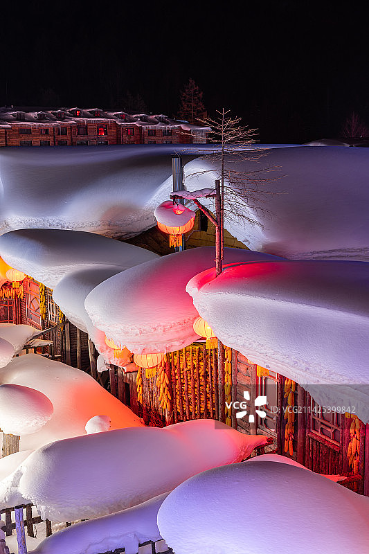 中国雪乡风景区夜景图片素材