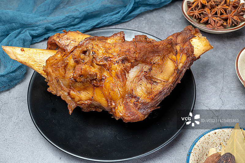 餐饮美食，酱卤大棒骨，卤猪筒子骨，棒子骨图片素材