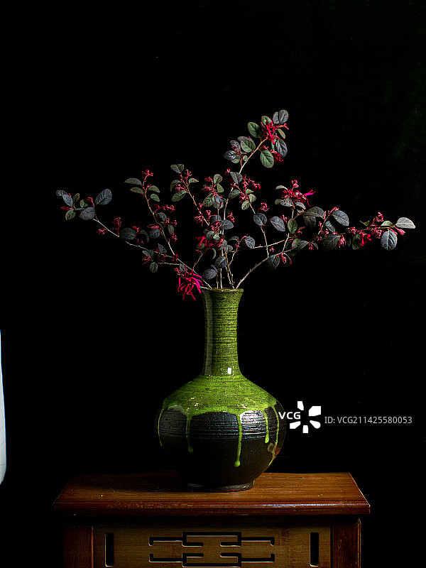 荣昌陶花瓶图片素材