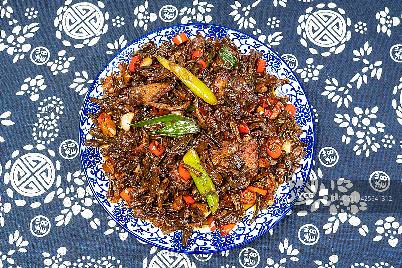 干豆角红烧肉，中国菜品，中餐图片素材