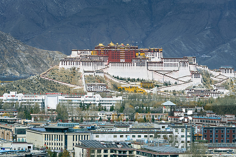藏历新年的拉萨布达拉宫图片素材
