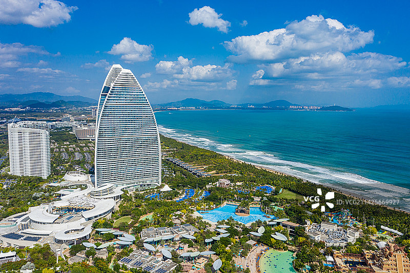 航拍海南三亚亚特兰蒂斯酒店及亚特兰蒂斯水世界 三亚海棠湾海景 海岛旅游度假区 高端海景酒店 地标建筑图片素材