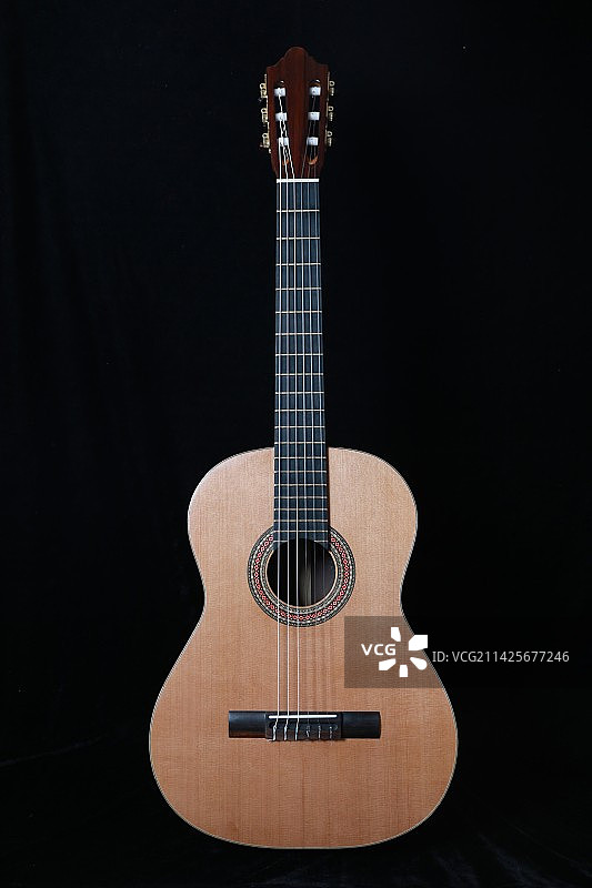 布尔乔亚巴西玫瑰木手工木吉他图片素材