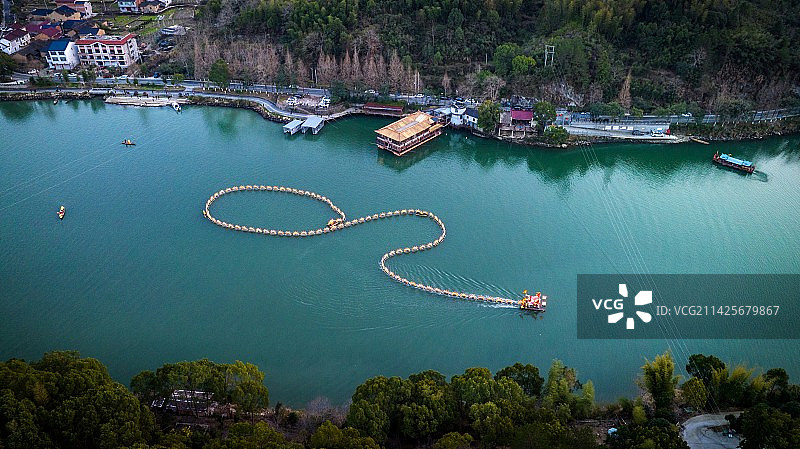 云和水上蛟龙图片素材