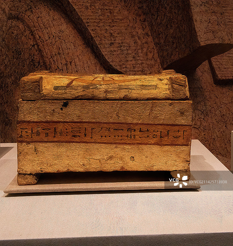 古代埃及文明，木棺，沙伯替俑木棺图片素材