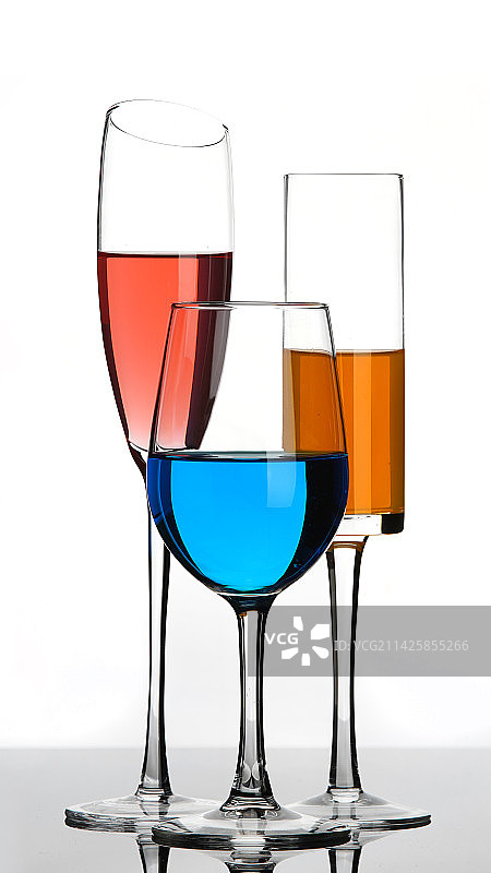 组合极简玻璃杯图片素材