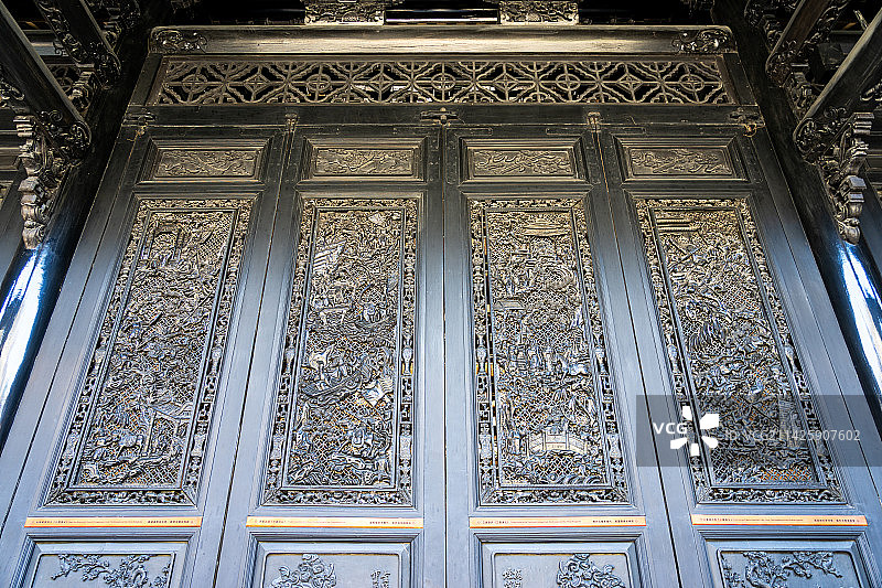 中国广州陈家祠岭南建筑木雕图片素材