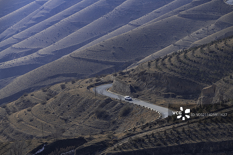 山区公路Mountain road图片素材
