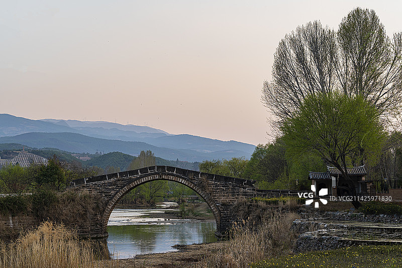 剑川县沙溪古镇的玉津桥图片素材