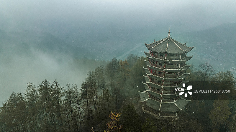 湖南湘西凤凰古城的八角楼图片素材