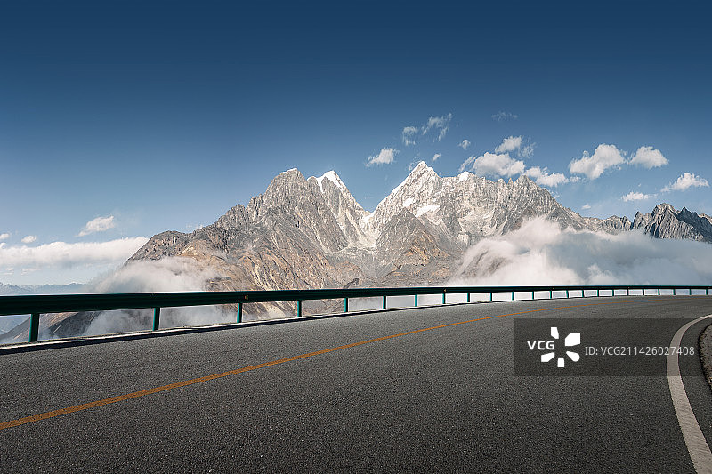 川藏公路图片素材