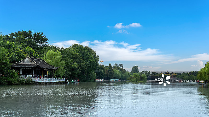 扬州瘦西湖中式园林景观图片素材