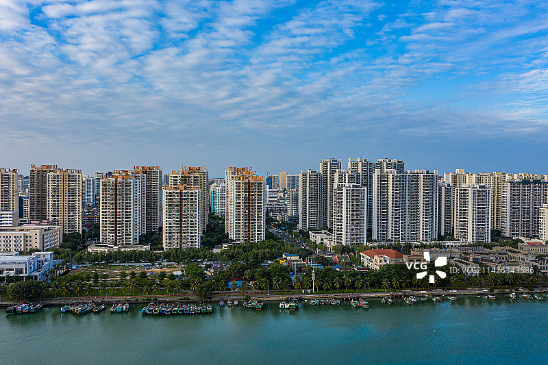 航拍海南海口海甸河 海口海甸溪天然水道 南渡江分流入海口图片素材