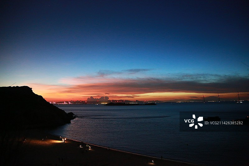 平潭海上落日夕阳余晖火烧云与美丽的天空图片素材