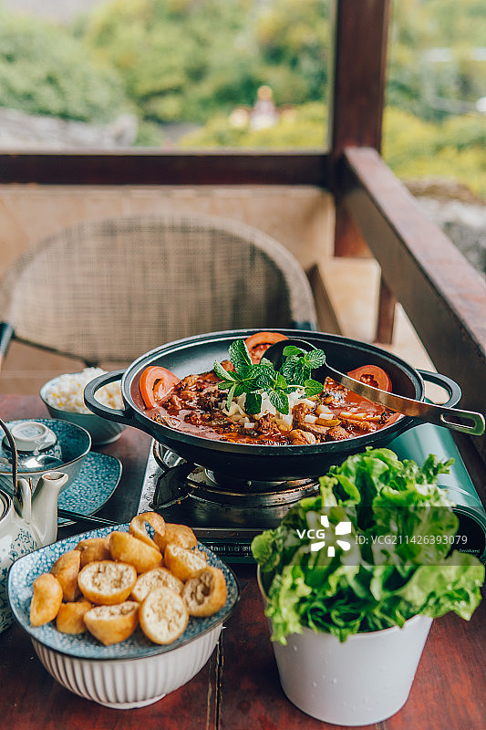 桂林漓江啤酒鱼套餐图片素材