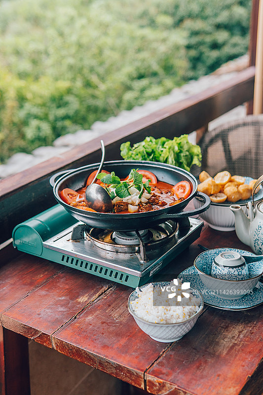 桂林漓江啤酒鱼套餐图片素材