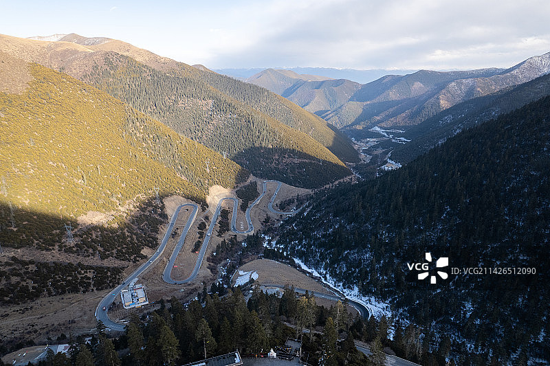 四川省甘孜藏族自治州雅江县天路十八弯观景台图片素材