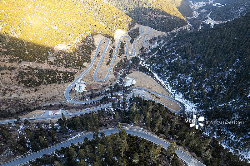 四川省甘孜藏族自治州雅江县天路十八弯观景台图片素材