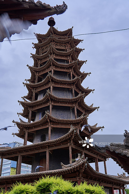 古色古香的佛塔图片素材