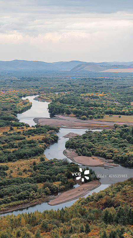 根河蜿蜒流经额尔古纳湿地图片素材
