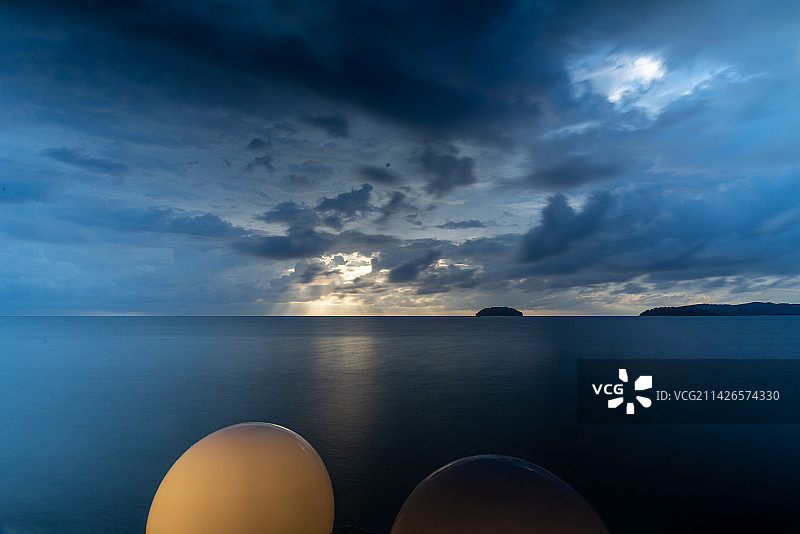 在水中的仙鹤图片素材