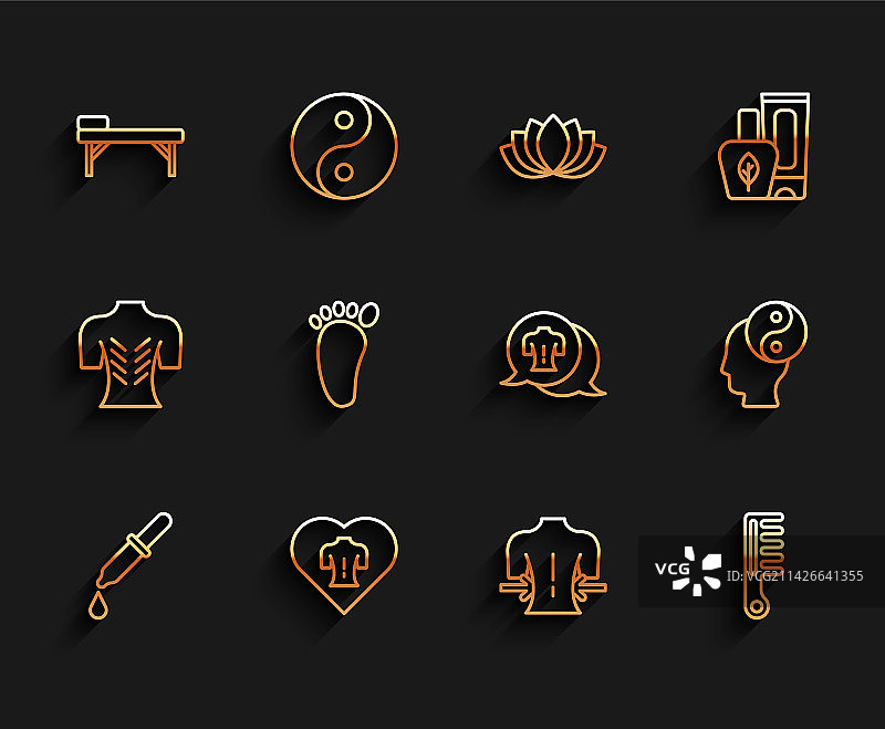 按摩台、发刷和足部护理套装图片素材