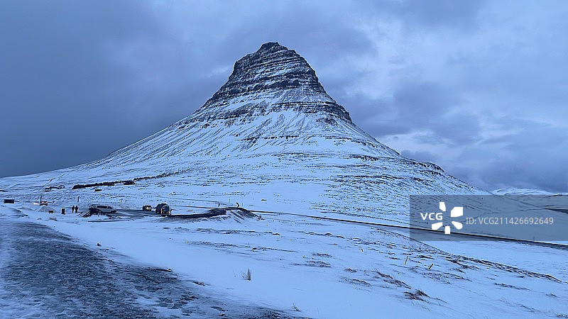 冰岛 冰雪覆盖的斯奈山半岛图片素材