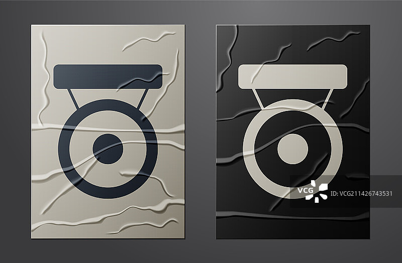 在皱纸上隔离的白色拳击锣图标图片素材