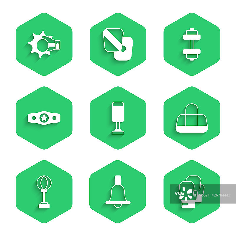 拳击沙袋拳击铃铛手套运动腰带套装图片素材