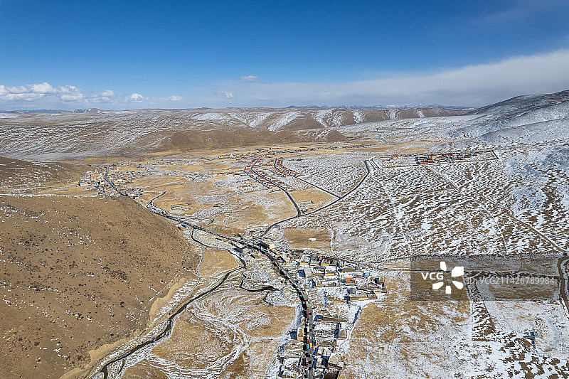 四川省甘孜藏族自治州雅江县 盘山公路自驾游图片素材