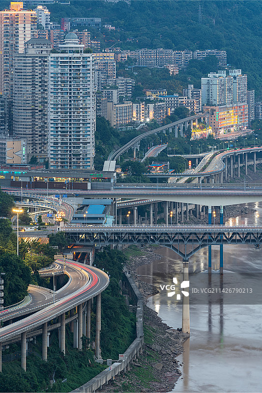重庆市渝中区牛角沱 李子坝轻轨交通图片素材