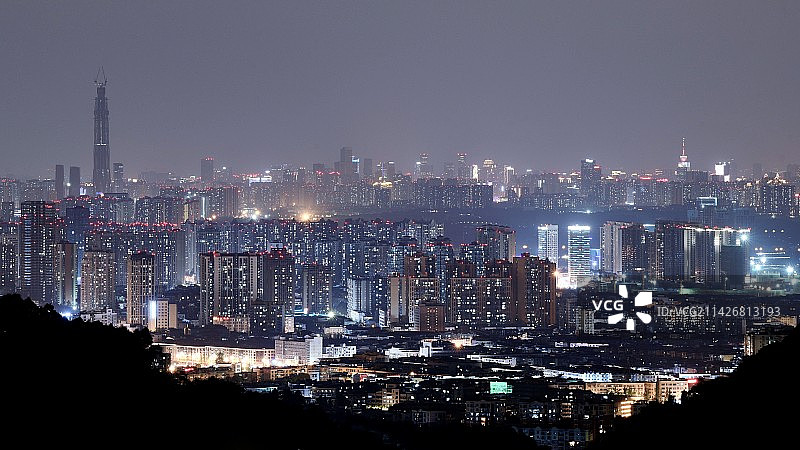 成都龙泉山夜景图片素材