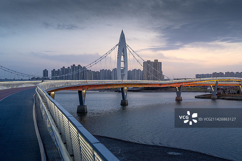 西安AR浐灞后海观景平台图片素材