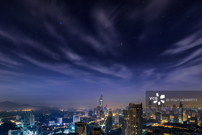 南京城市上的真实星空图片素材