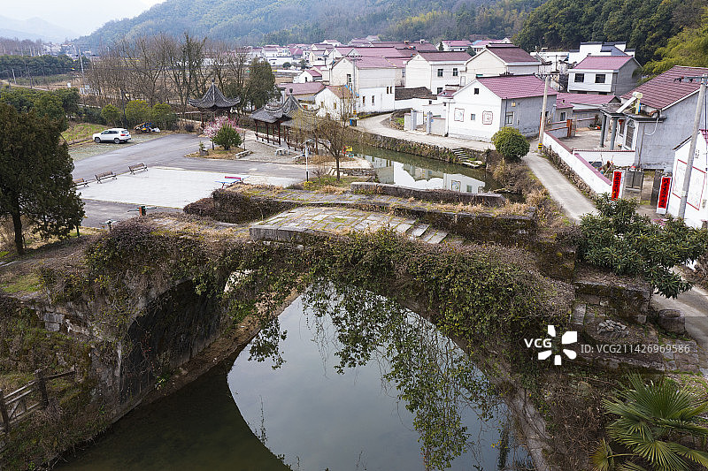 安徽省池州市青阳县万福古桥图片素材