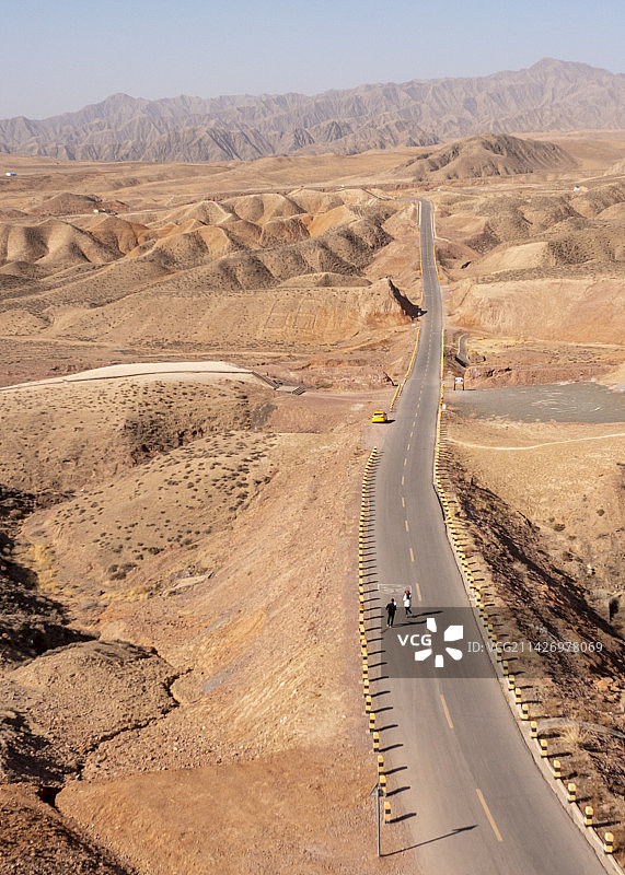 宁夏中卫北长滩66号公路航拍图片素材