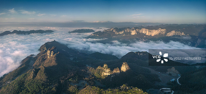 国家地质公园湖北恩施大峡谷绝壁长廊风光图片素材