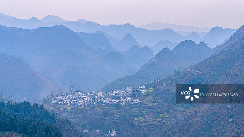 一个宁静的小山村（贵州黔西南州晴隆县）图片素材