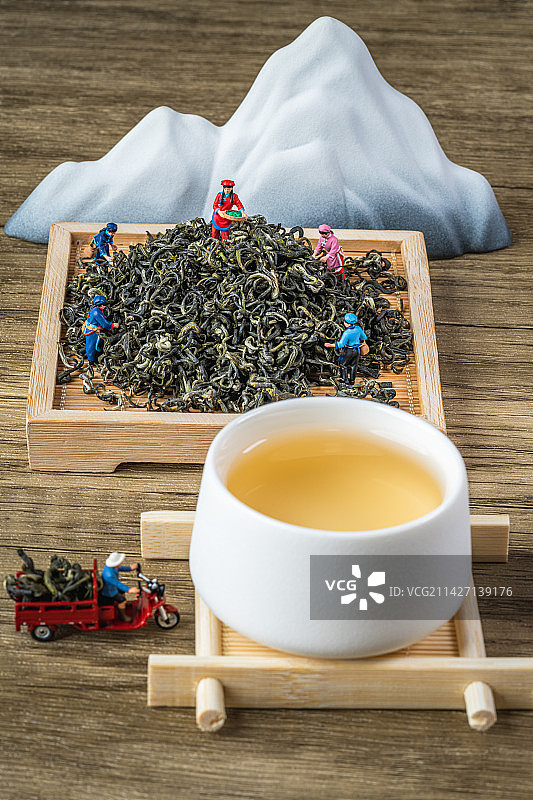 采茶女采收碧螺春绿茶茶叶制茶创意微缩景观图片素材