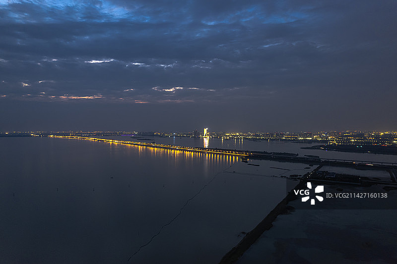江苏省常州滆湖夜景图片素材