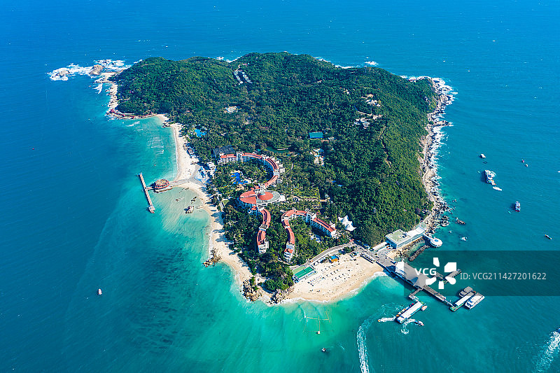 航拍海南三亚蜈支洲岛 热带海岛 海中小岛 海水碧蓝澄澈 蓝色人间天堂 古崎洲岛 牛奇洲岛图片素材