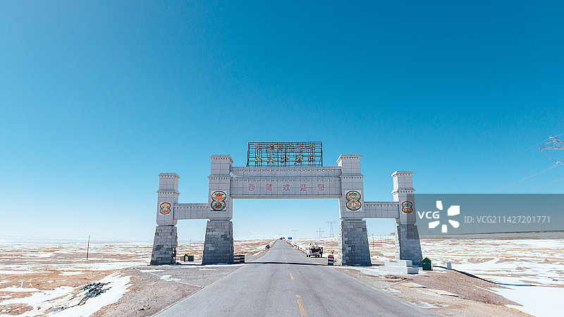 西藏北大门图片素材