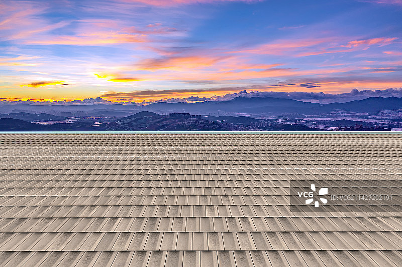 蓝天白云下户外道路平台图片素材