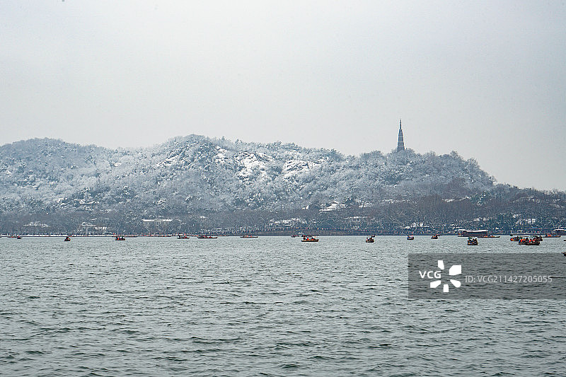 西湖雷峰塔雪景图片素材