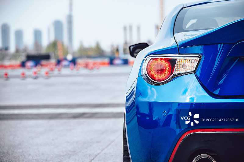 汽车尾部特写镜头图片素材