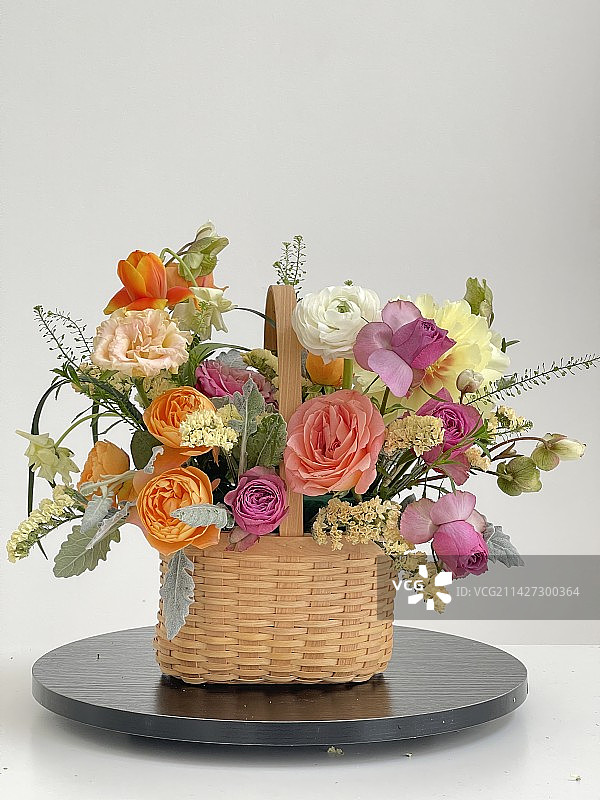 女神节礼物鲜花图片素材