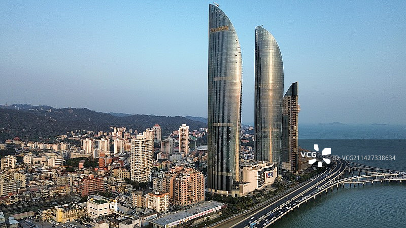 航拍厦门|遇见世茂双子塔图片素材